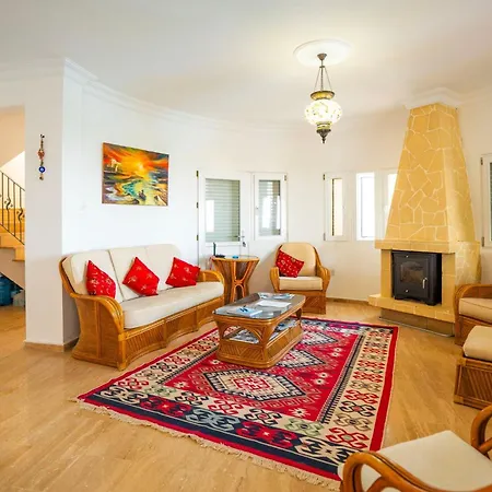 4-bedroom With Amazing Views *