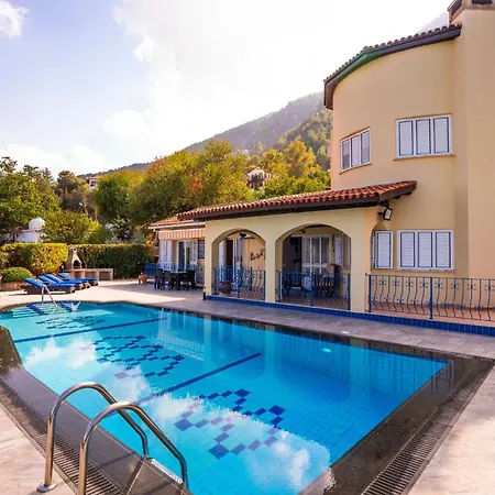 Villa Jewel With Private Pool And Sea View