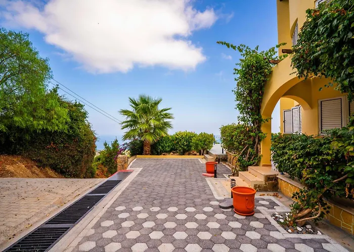 Jewel With Private Pool And Sea View * Lapithos (Northern Cyprus)
