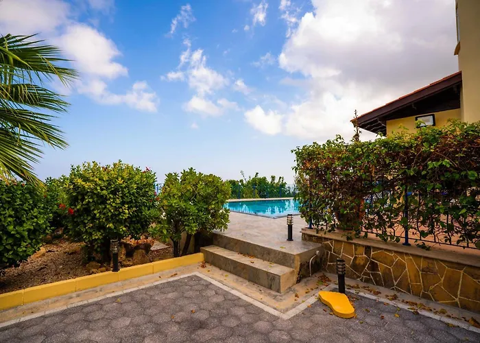 Jewel With Private Pool And Sea View Villa *