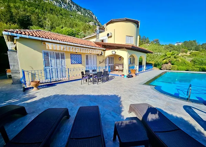 Jewel With Private Pool And Sea View * Lapithos (Northern Cyprus)