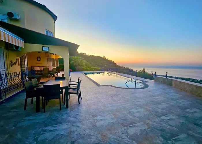 Jewel With Private Pool And Sea View Villa